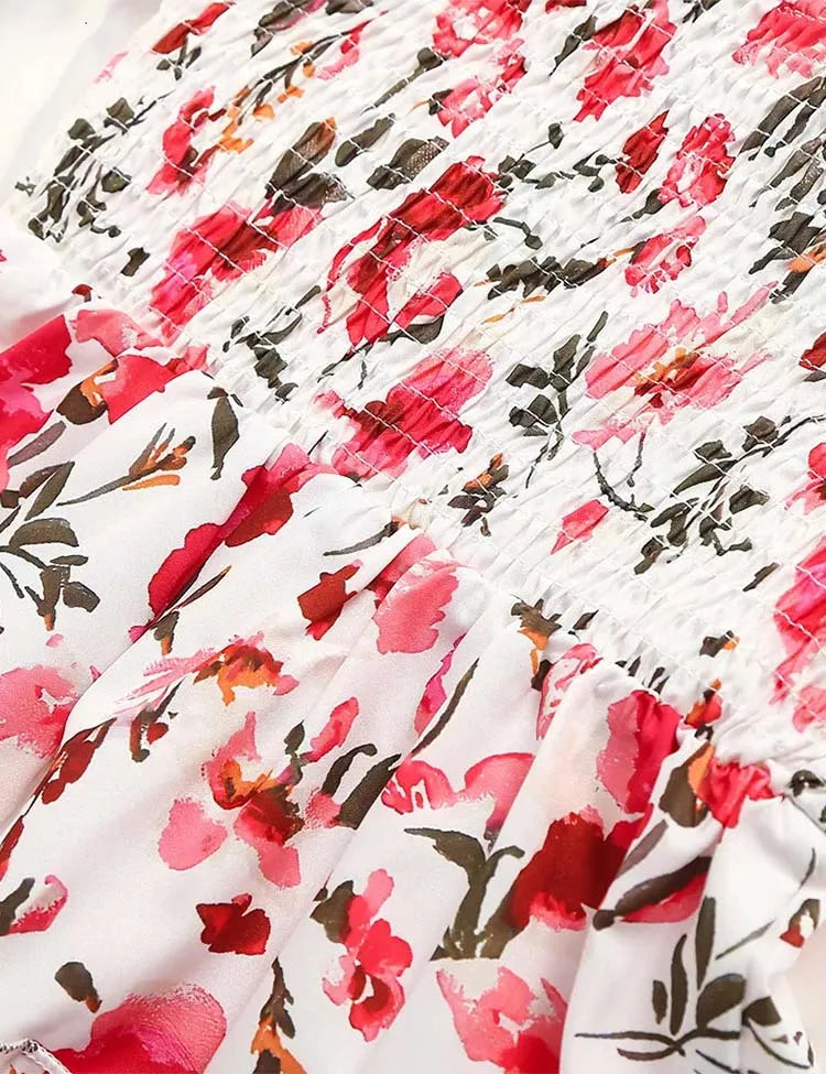 Οικογενειακή αντιστοίχιση floral ρούχα