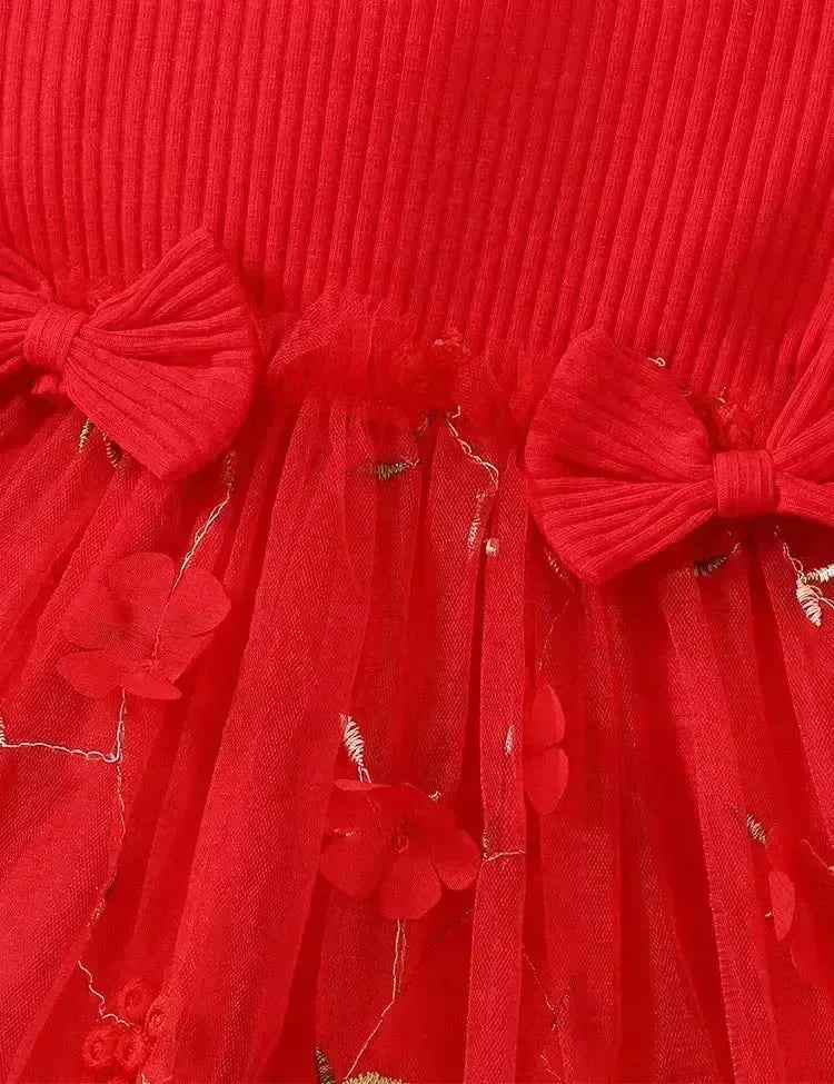 Rochie de tul cu flori de Crăciun