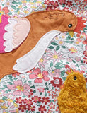 Robe florale à appliqué de poulet et poule mignonne