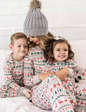 Pyjamas assortis pour la famille de Noël