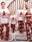 Passender Weihnachtspyjama mit kurzen Ärmeln für die Familie