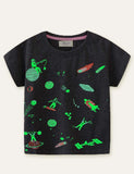 Bedrucktes T-Shirt „Glühende Weltraumwelt“.