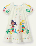 Elfenbeinfarbenes Kleid mit Meerjungfrau-Stickerei