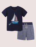 Gestreiftes T-Shirt-Set mit Segelstickerei